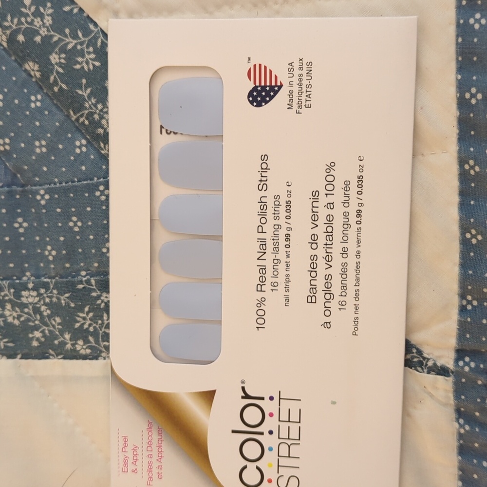 Color Street nail polish strips